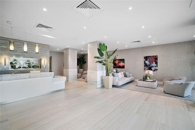 2301 S Ocean Dr Unit 907, Hollywood, FL 33019 - lobby with recessed lighting