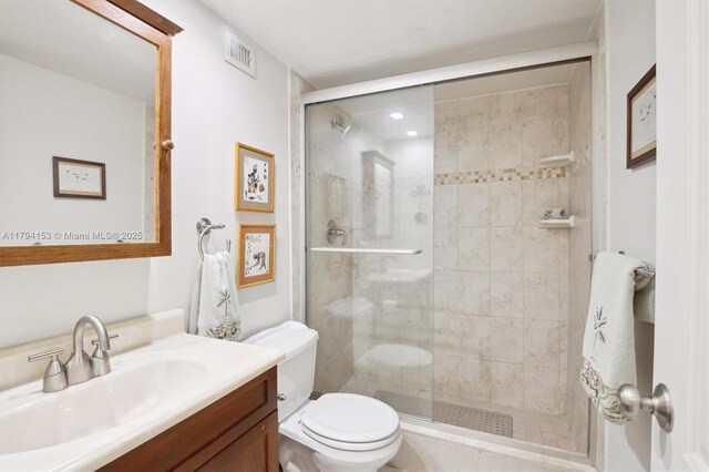 6020 NW 44th St Unit 309, Lauderhill, FL 33319 - bedroom with ornamental molding, light tile patterned floors, ceiling fan, and a textured ceiling