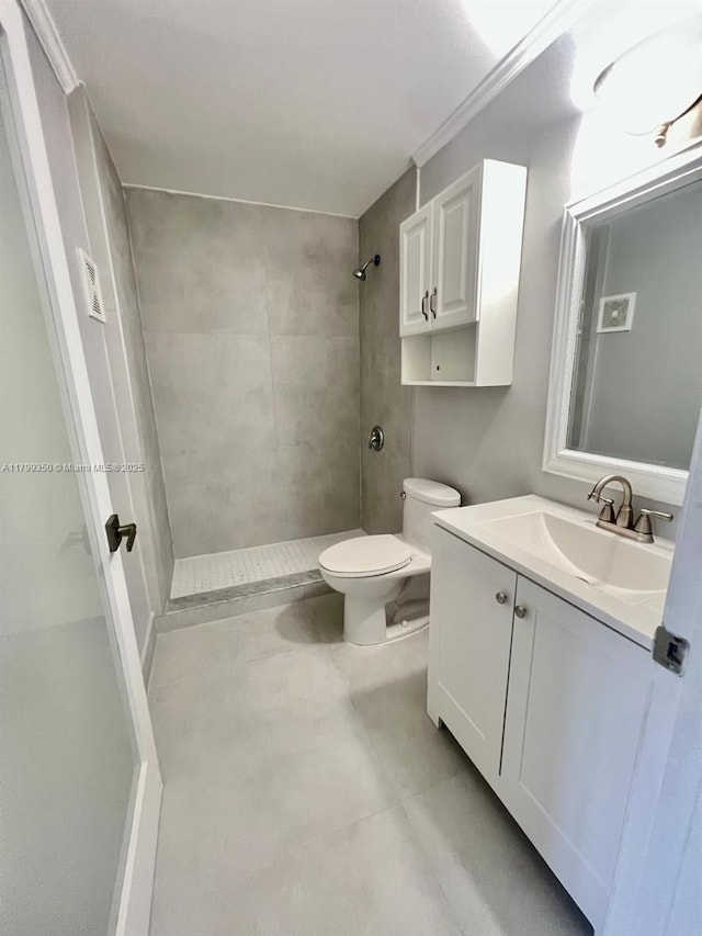 15711 SW 137th Ave Unit 201, Miami, FL 33177 - full bathroom featuring tiled shower, toilet, and vanity