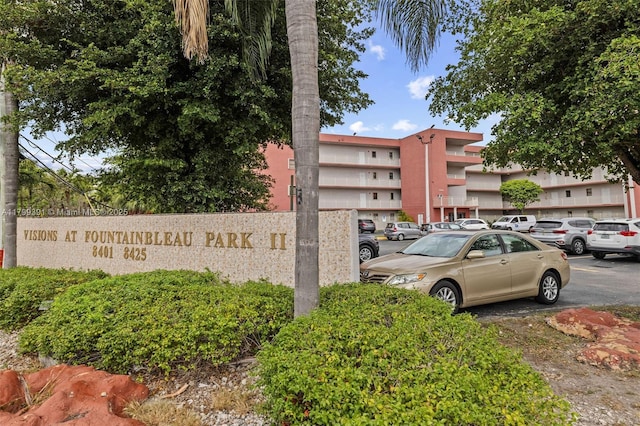 8401 NW 8th St Unit 401, Miami, FL 33126 - community / neighborhood sign featuring uncovered parking