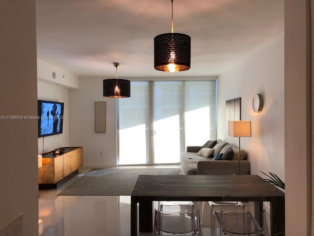 488 NE 18th St Unit 2802, Miami, FL 33132 - view of living area