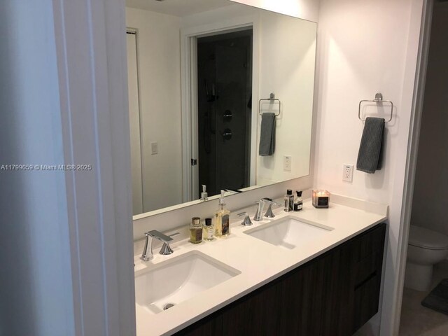 488 NE 18th St Unit 2802, Miami, FL 33132 - full bath with toilet and double vanity