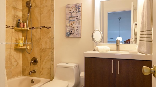 1374 NW 159th Ave, Pembroke Pines, FL 33028 - full bath featuring toilet, vanity, and washtub / shower combination