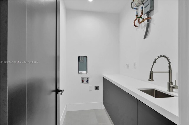 30 NE 50th St, Miami, FL 33137 - clothes washing area featuring hookup for an electric dryer, hookup for a washing machine, baseboards, and recessed lighting