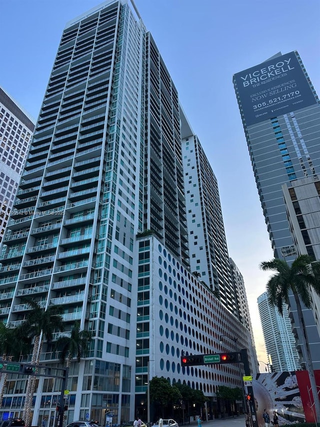 500 Brickell Ave Unit 1907, Miami, FL 33131 - photo 2
