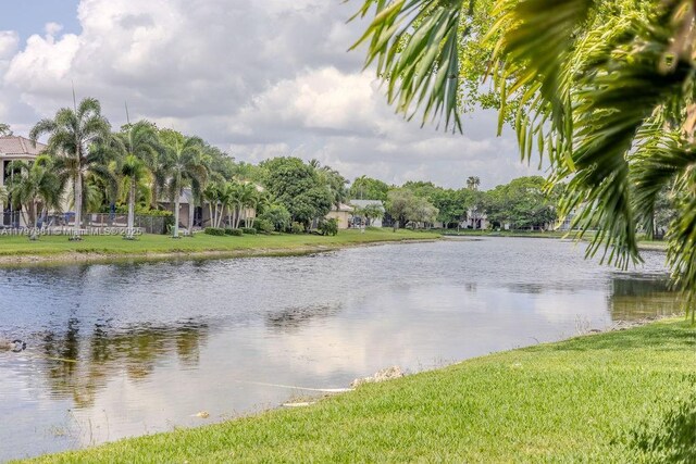 808 Hampton Ct, Weston, FL 33326 - water view