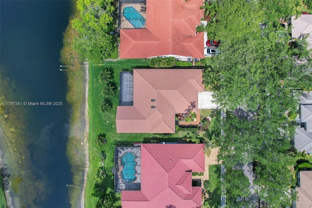 808 Hampton Ct, Weston, FL 33326 - aerial view of a pool