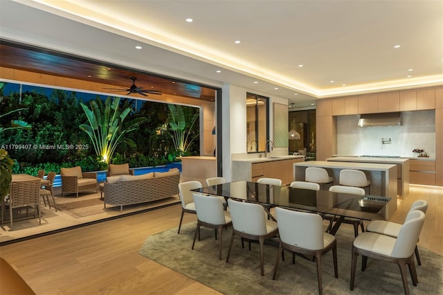 community lobby with recessed lighting and a sink