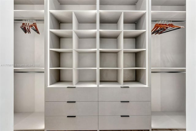 11143 NE 8th Ave, Biscayne Park, FL 33161 - view of walk in closet