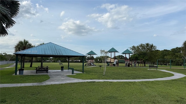 15827 Waverly Mnr, Davie, FL 33331 - surrounding community with a gazebo and a yard