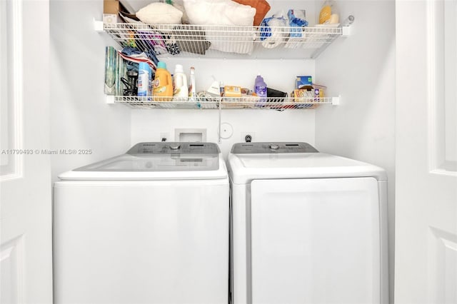 5020 Ibis Ct, Coconut Creek, FL 33073 - laundry area featuring washer and dryer