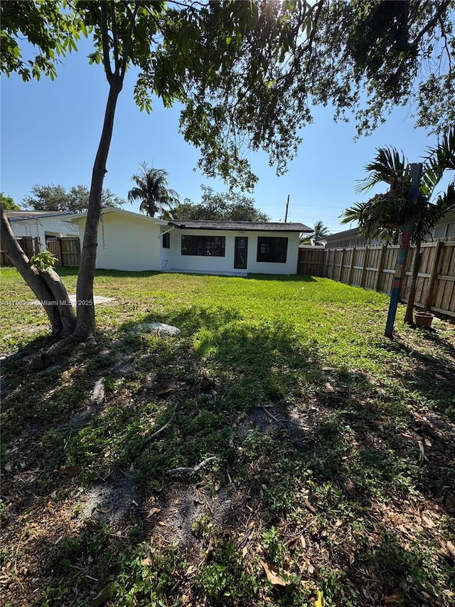 421 SW 11th Ave, Hallandale Beach, FL 33009 - view of yard
