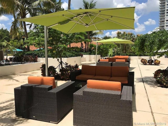 view of patio with an outdoor hangout area