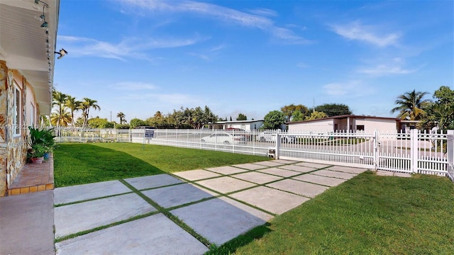 5010 SW 111th Ave, Miami, FL 33165 - view of yard with a gate