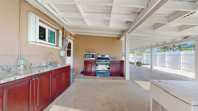 5010 SW 111th Ave, Miami, FL 33165 - view of patio with a sink