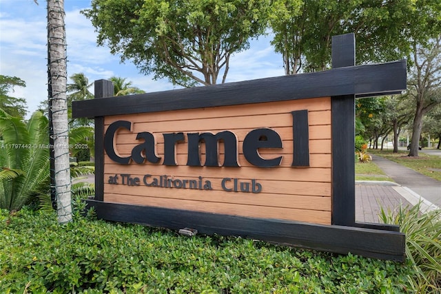 933 NE 199th St Unit 207, Miami, FL 33179 - view of community sign
