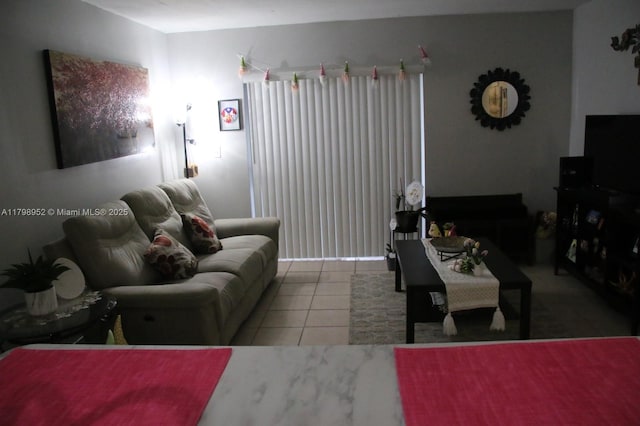 200 W Palm Cir W Unit 104, Pembroke Pines, FL 33025 - view of tiled living room