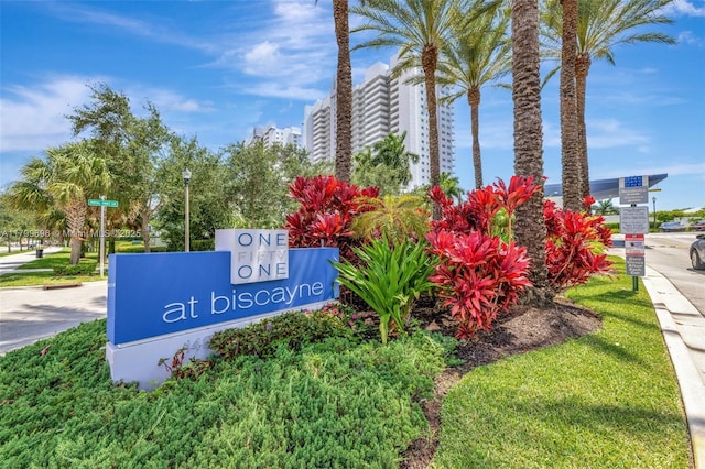 14951 Royal Oaks Ln Unit 1409, North Miami, FL 33181 - view of community sign