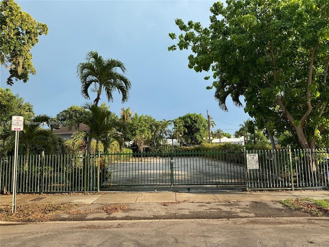 2174SW 9th St, Miami, FL 33135