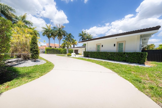7345 N Oakmont Dr, Hialeah, FL 33015 - view of property's community