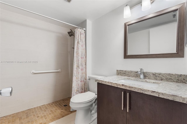 12501 SW 14th St Unit 108R, Pembroke Pines, FL 33027 - bathroom with vanity, toilet, and a tile shower