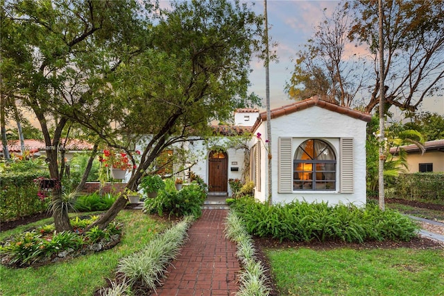 425 Cadagua Ave, Coral Gables, FL 33146 - mediterranean / spanish house featuring stucco siding and a tiled roof