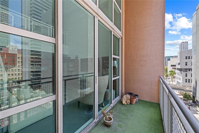 244 Biscayne Blvd Unit 645, Miami, FL 33132 - balcony with a city view