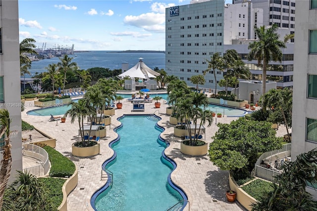 244 Biscayne Blvd Unit 645, Miami, FL 33132 - community pool with a patio area