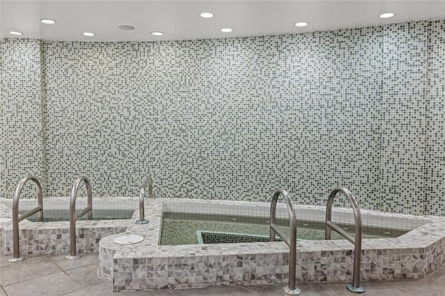 244 Biscayne Blvd Unit 645, Miami, FL 33132 - full bath featuring recessed lighting, tile patterned flooring, and a bathtub