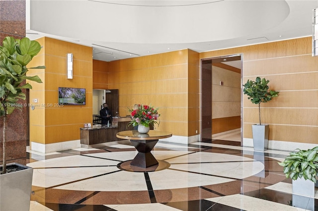 244 Biscayne Blvd Unit 645, Miami, FL 33132 - community lobby featuring recessed lighting