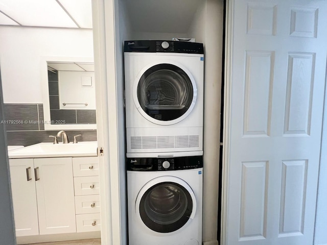 7950 W Mcnab Rd Unit 222, Tamarac, FL 33321 - laundry area featuring stacked washer and clothes dryer