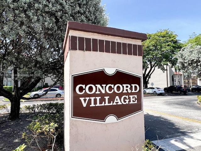 7950 W Mcnab Rd Unit 222, Tamarac, FL 33321 - view of community sign