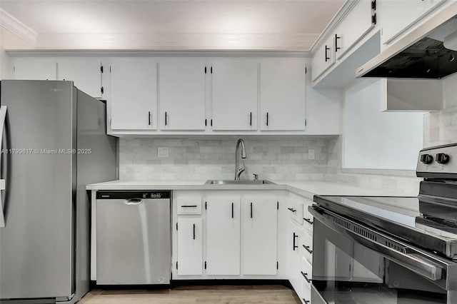 8000 SW 81st Dr Unit 103, Miami, FL 33143 - kitchen featuring stainless steel appliances, under cabinet range hood, a sink, light countertops, and backsplash