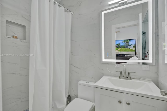 1155 Hayes St, Hollywood, FL 33019 - full bath with toilet, vanity, tile walls, and a shower with curtain