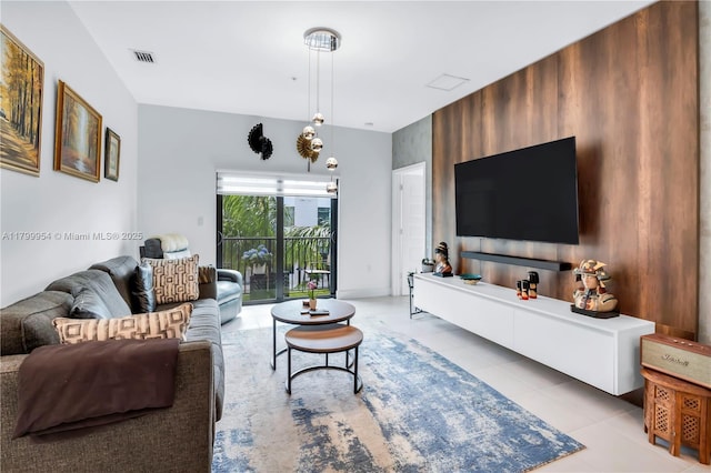 8301 NW 41st St Unit B-305, Doral, FL 33166 - view of tiled living room