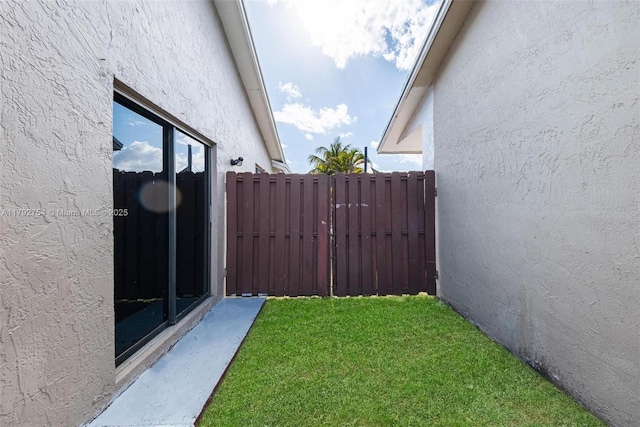 19231 SW 121st Ave, Miami, FL 33177 - view of yard