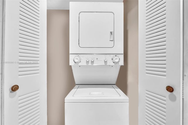 3300 NE 191st St Unit Lp04, Aventura, FL 33180 - laundry room with estacked washer and dryer