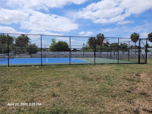 14140 SW 84th St Unit 301-H, Miami, FL 33183 - view of tennis court with community basketball court