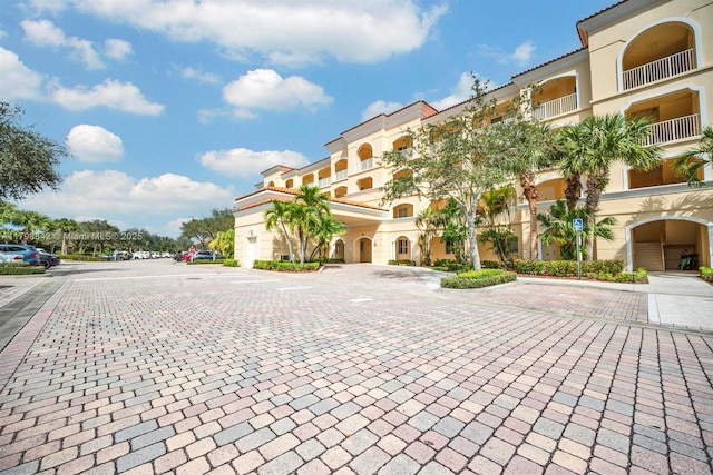 37 E Harbour Isle Dr E Unit 206, Fort Pierce, FL 34949 - view of road featuring curbs
