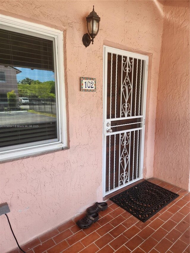 8041 Lake Dr Unit 102, Doral, FL 33166 - photo 2