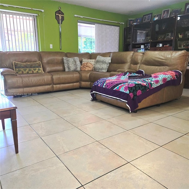 12900 SW 81st St, Kendall, FL 33183 - tiled living area with plenty of natural light