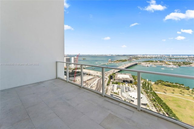 1040 Biscayne Blvd Unit 3802, Miami, FL 33132 - balcony featuring a water view