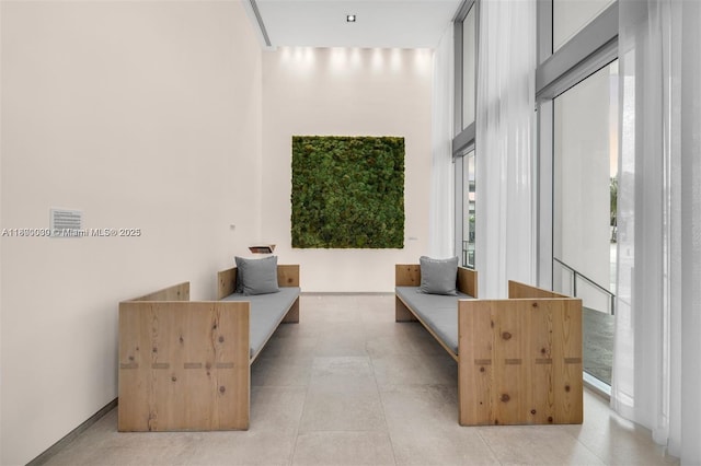 1040 Biscayne Blvd Unit 3802, Miami, FL 33132 - community lobby featuring a towering ceiling