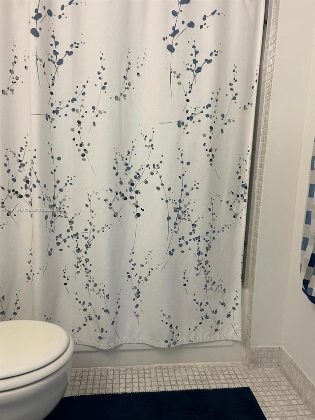 2851 Somerset Dr Unit 307, Lauderdale Lakes, FL 33311 - full bath with toilet and tile patterned floors