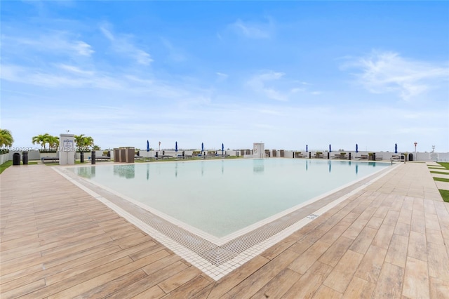 5300 NW 85th Ave Unit 1104, Doral, FL 33166 - view of community pool