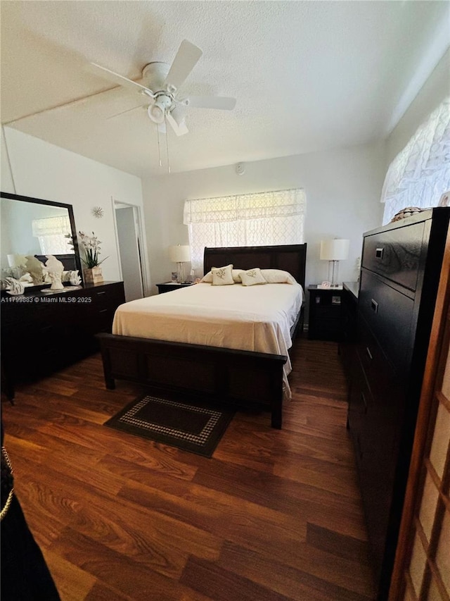 940 Hillcrest Ct Unit 112, Hollywood, FL 33021 - bedroom with dark wood finished floors and ceiling fan