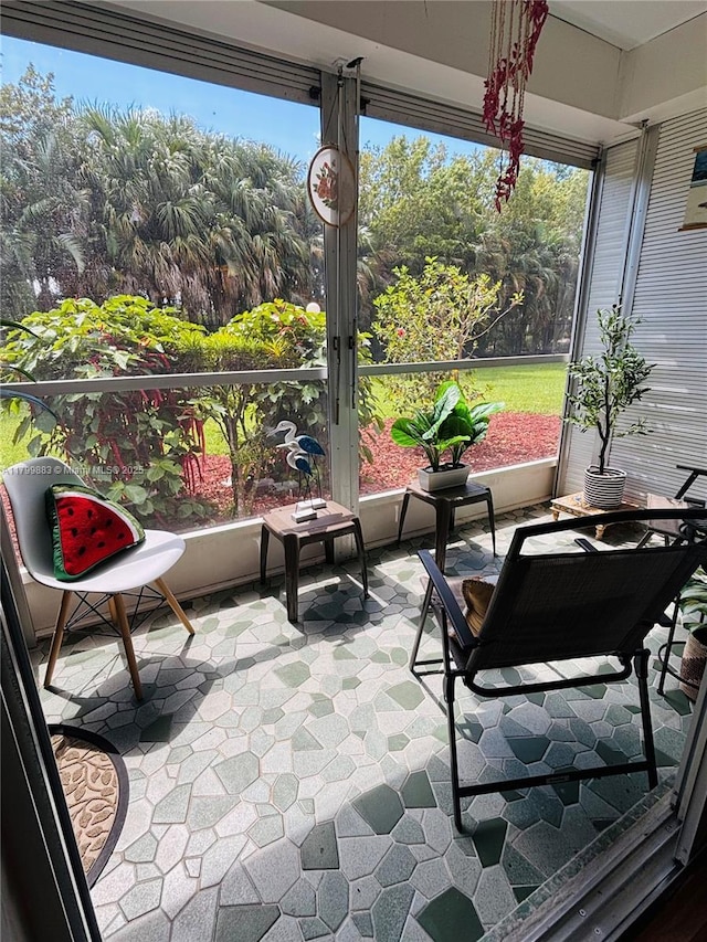 940 Hillcrest Ct Unit 112, Hollywood, FL 33021 - view of sunroom