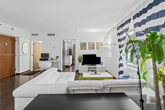 435 21st St Unit 212, Miami Beach, FL 33139 - living room with wood finished floors