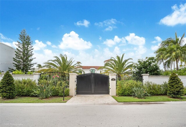 1001 N Venetian Dr, Miami, FL 33139 - photo 4