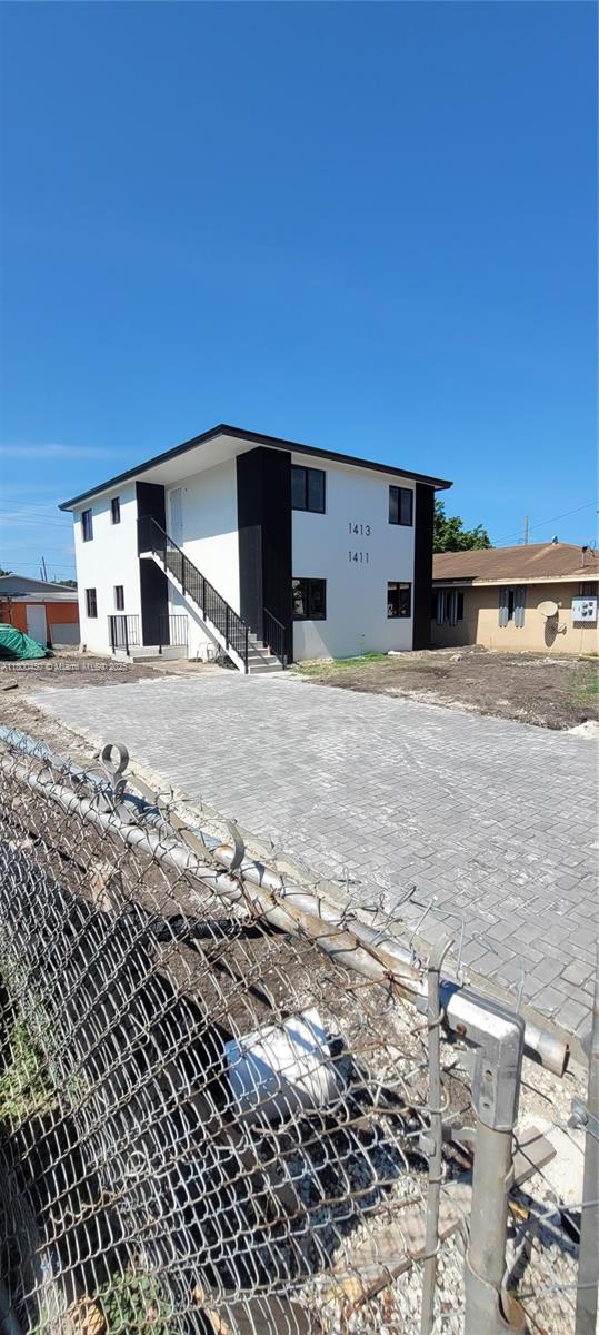 1411 NW 40th St, Miami, FL 33142 - view of front of home